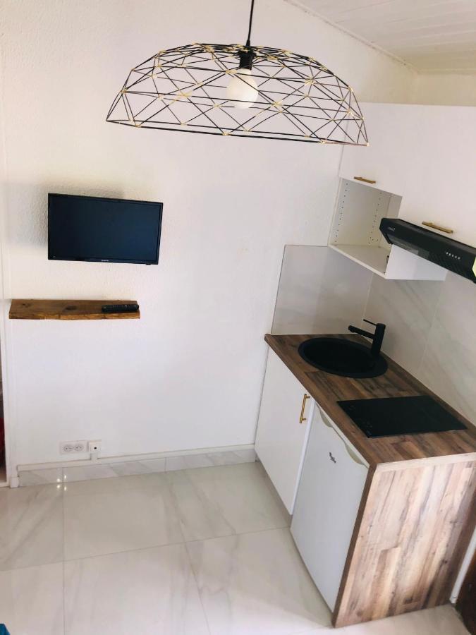 Joli Studio Maisonnette A 100M De La Plage ปอร์ติชโช ภายนอก รูปภาพ